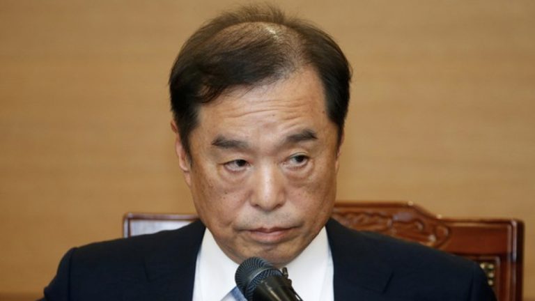韓国野党、国内での不法雇用スキャンダルへの徹底調査を要求