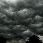 800px-Storm_clouds