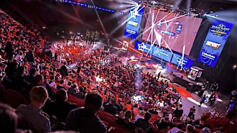 東京都、2019年度に大型eスポーツ大会を開催