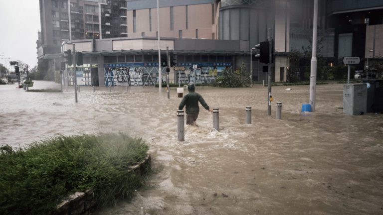 マカオIR事業者、政府と台風対策を練る